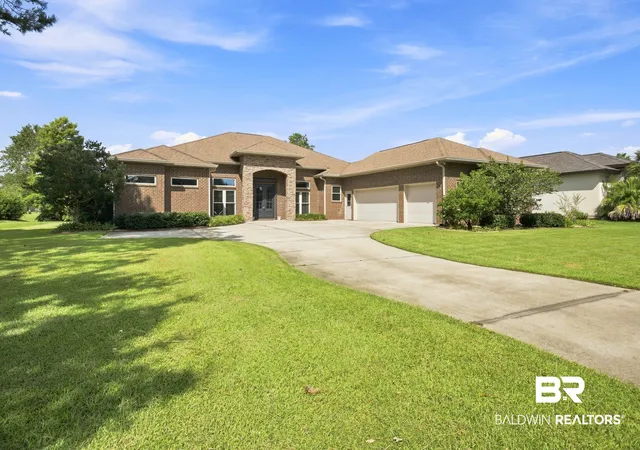 Photo 4 of Single family home for sale at 3810 Blue Heron Dr, Gulf Shores, AL 36542 | MLS# 410226 | Listing updated on 2026-09-09
