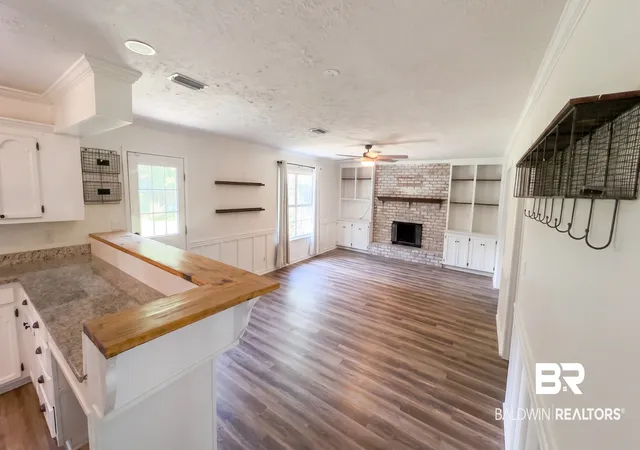Photo 3 of Single family home for sale at 1693 Wofford Pl, Eight Mile, AL 36613 | MLS# 411005 | Listing updated on 2026-09-22