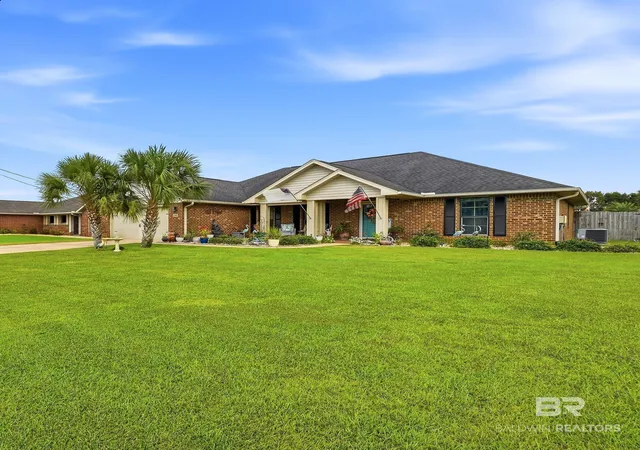 Photo 3 of Single family home for sale at 33603 Fieldstone Ln, Lillian, AL 36549 | MLS# 411669 | Listing updated on 2026-10-09