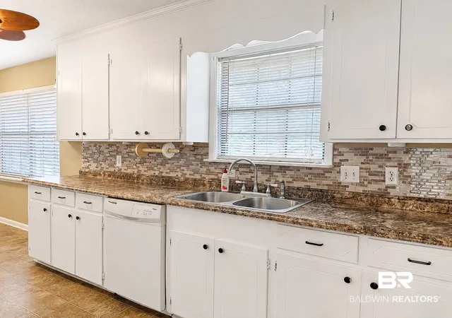 Photo 2 of Single family home for sale at 1605 Brookwood Dr, Brewton, AL 36426 | MLS# 410181 | Listing updated on 2026-09-06