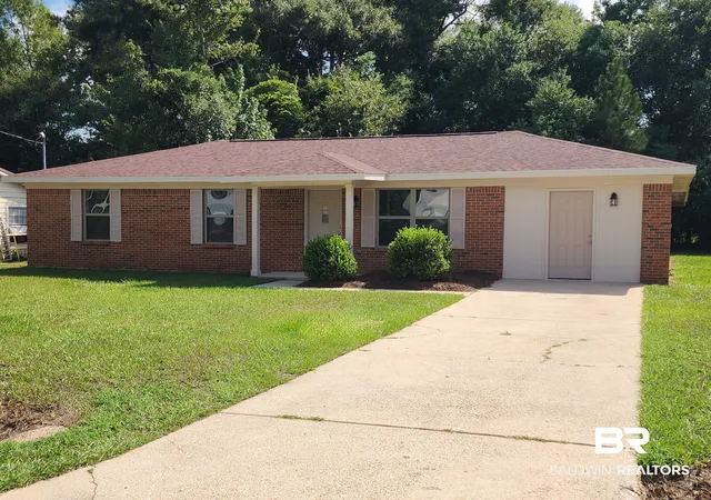 Photo 1 of Townhouse for sale at 313 Woodlawn Ave, Atmore, AL 36502 | MLS# 410459 | Listing updated on 2026-09-09