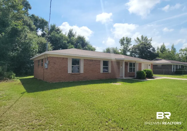 Photo 32 of Townhouse for sale at 313 Woodlawn Ave, Atmore, AL 36502 | MLS# 410459 | Listing updated on 2026-09-09