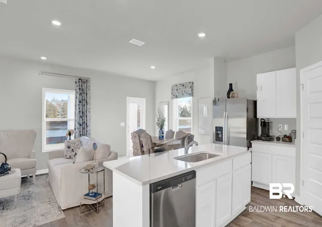 Photo 3 of Single family home for sale at 11801 Volga Dr, Fairhope, AL 36532 | MLS# 410342 | Listing updated on 2026-09-08