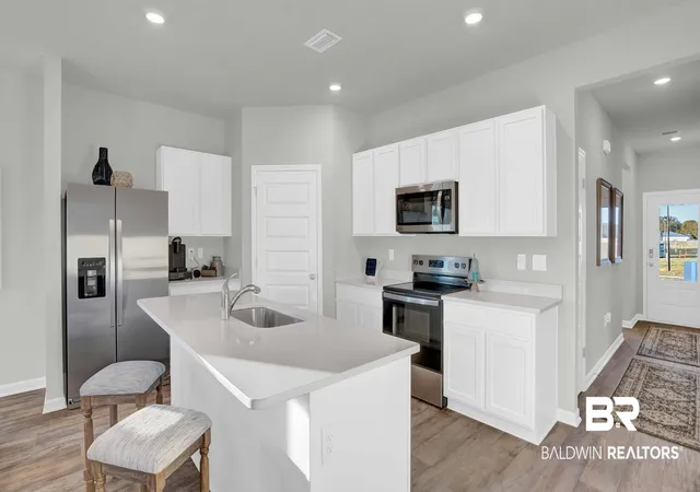 Photo 3 of Single family home for sale at 11801 Volga Dr, Fairhope, AL 36532 | MLS# 410342 | Listing updated on 2026-09-08
