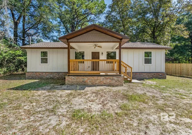 Single family home for sale at 14900 Moffett Rd, Wilmer, AL 36587 | MLS# 411552
