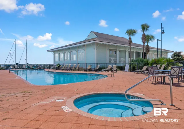 Listing Photo 2 - Condo for sale in building located at 10099 Nelle Ave, Pensacola, FL 32507 - Unit #1006