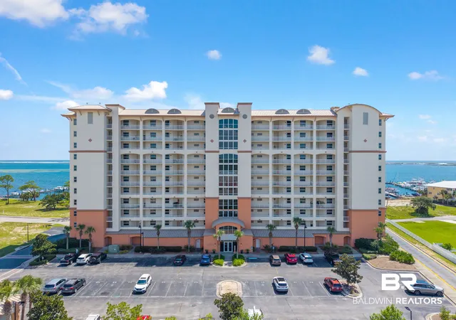 Listing Photo 1 - Condo for sale in building located at 10099 Nelle Ave, Pensacola, FL 32507 - Unit #1006