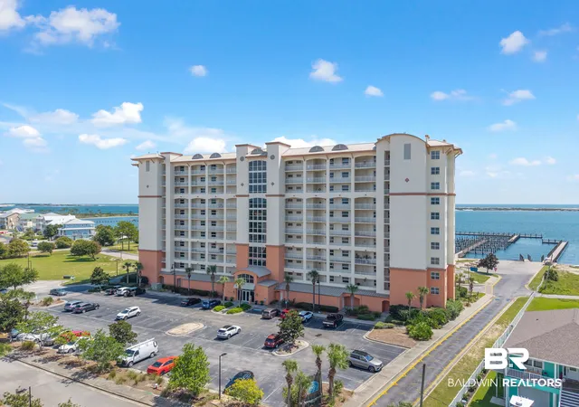 Listing Photo 3 - Condo for sale in building located at 10099 Nelle Ave, Pensacola, FL 32507 - Unit #1006