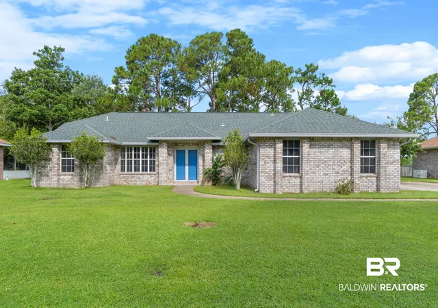 Photo 1 of Single family home for sale at 5007 Shoshone Dr, Pensacola, FL 32507 | MLS# 409835 | Listing updated on 2026-09-10