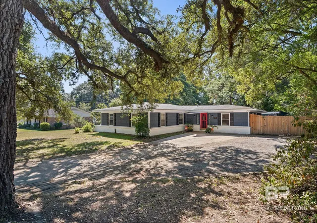 Photo 1 of Sale Pending at 1506 Coalesway Dr, Mobile, AL 36693 | MLS# 411417 | Listing updated on 2026-10-21