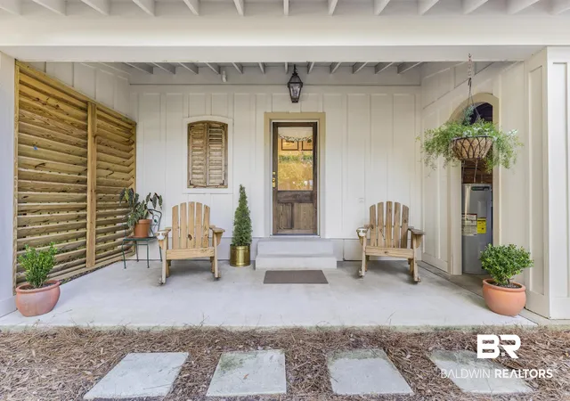 Photo 3 of Single family home for sale at 155 Pier St, Fairhope, AL 36532 | MLS# 410221 | Listing updated on 2026-09-11