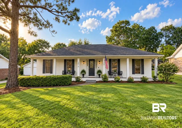 Photo 1 of Single family home for sale at 2816 Gaslight Ln S, Mobile, AL 36695 | MLS# 411201 | Listing updated on 2026-10-15