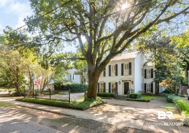 Photo 39 of Single family home for sale at 421 Tuthill Ln, Mobile, AL 36608 | MLS# 410693 | Listing updated on 2026-09-21