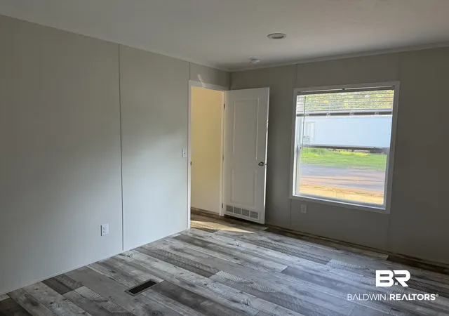 Photo 4 of Single family home for sale at 8130 Tanner Williams Rd #85, Mobile, AL 36608 | MLS# 411004 | Listing updated on 2026-09-22
