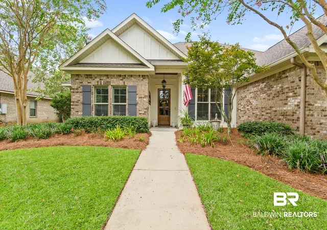 Photo 1 of Single family home for sale at 222 Silversmith St, Fairhope, AL 36532 | MLS# 409715 | Listing updated on 2026-09-02