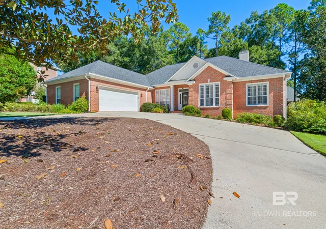 Photo 3 of Single family home for sale at 105 Ashton Ct, Fairhope, AL 36532 | MLS# 410081 | Listing updated on 2026-10-04