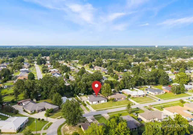 Photo 2 of Single family home for sale at 524 W Ariel Ave, Foley, AL 36535 | MLS# 411792 | Listing updated on 2026-10-12