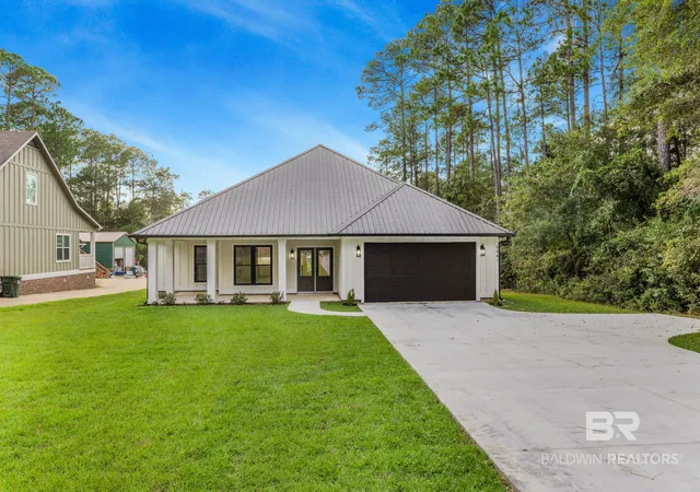 Photo 1 of Single family home for sale at 9441 Woodland Dr, Elberta, AL 36530 | MLS# 411801 | Listing updated on 2026-10-10