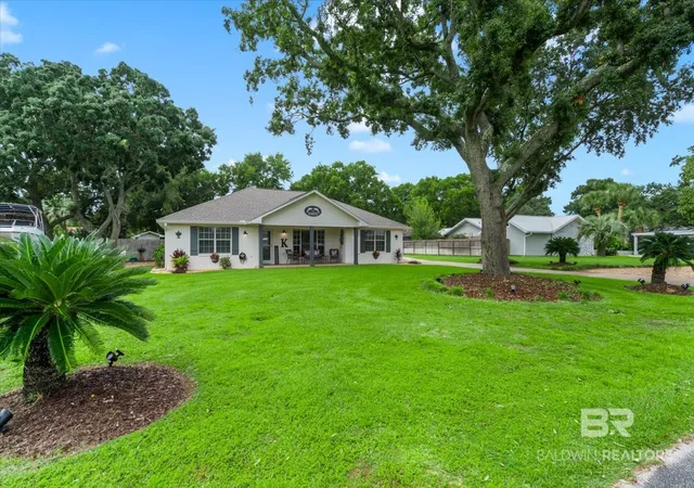 Single family home for sale at 1427 Pineridge Dr, Gulf Shores, AL 36542 | MLS# 411651