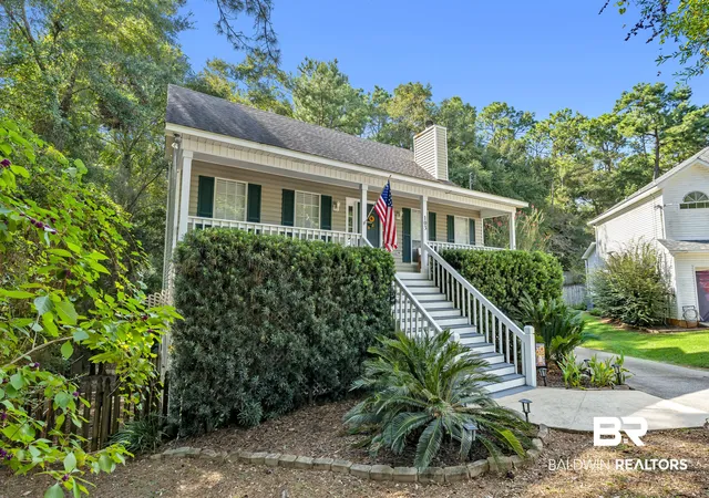 Photo 2 of Single family home for sale at 103 Highland Cir, Daphne, AL 36526 | MLS# 410307 | Listing updated on 2026-09-18