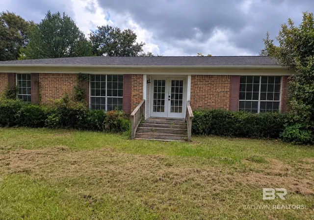 Photo 1 of Single family home for sale at 17716 Horseneck Rd, Bay Minette, AL 36507 | MLS# 411586 | Listing updated on 2026-10-07