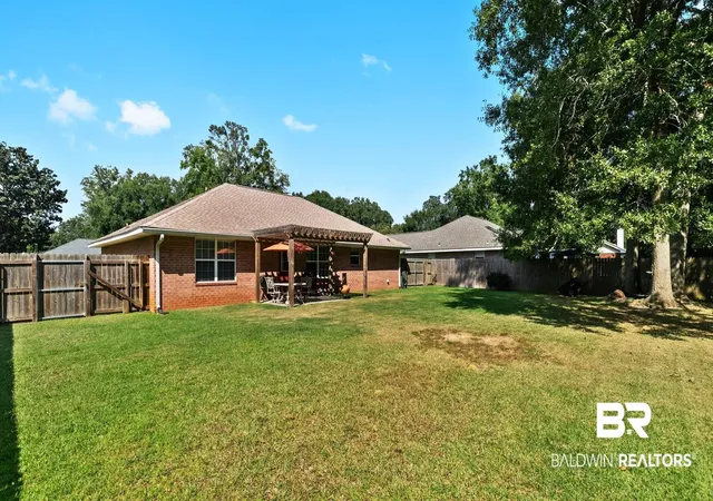 Photo 3 of Single family home for sale at 106 Oak Holw Cir, Foley, AL 36535 | MLS# 411167 | Listing updated on 2026-09-25