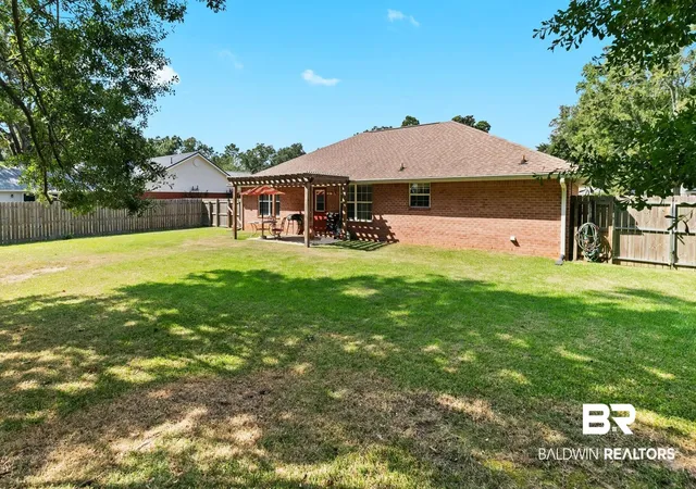 Photo 3 of Single family home for sale at 106 Oak Holw Cir, Foley, AL 36535 | MLS# 411167 | Listing updated on 2026-09-25