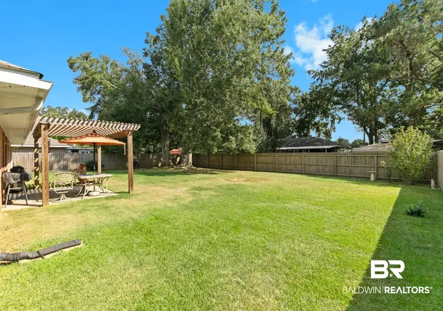 Photo 4 of Single family home for sale at 106 Oak Holw Cir, Foley, AL 36535 | MLS# 411167 | Listing updated on 2026-09-25