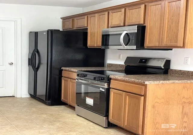 Photo 3 of Single family home for sale at 8871 Sage Dr, Foley, AL 36535 | MLS# 411829 | Listing updated on 2026-10-11