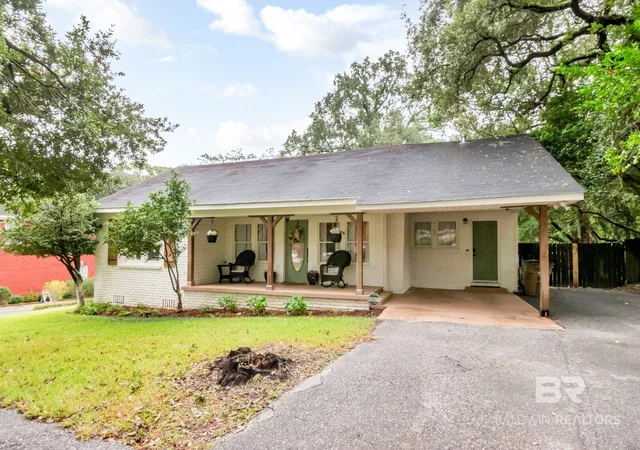 Photo 3 of Single family home for sale at 4149 Burma Rd, Mobile, AL 36693 | MLS# 411919 | Listing updated on 2026-10-13