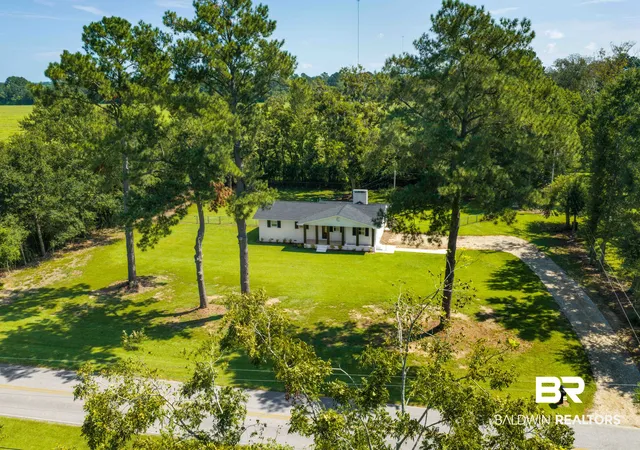 Photo 3 of Single family home for sale at 26280 County Rd 71, Robertsdale, AL 36567 | MLS# 411155 | Listing updated on 2026-10-11