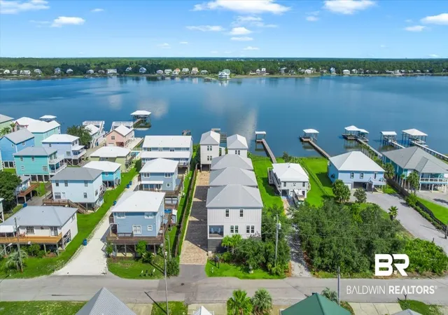 Photo 3 of Single family home for sale at 1476 Sandpiper Ln #A, Gulf Shores, AL 36542 | MLS# 410681 | Listing updated on 2026-10-21