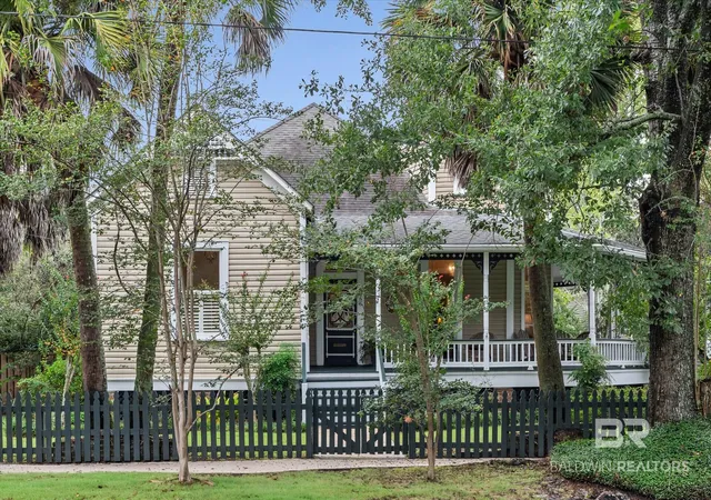 Photo 1 of Single family home for sale at 1066 Church St, Mobile, AL 36604 | MLS# 411951 | Listing updated on 2026-10-14
