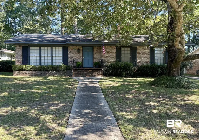 Photo 1 of Single family home for sale at 2760 Brevard Dr, Mobile, AL 36606 | MLS# 409479 | Listing updated on 2026-10-21