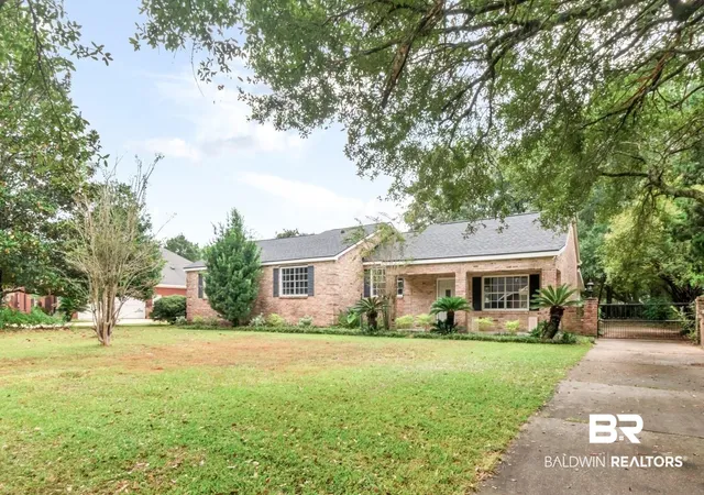 Photo 3 of Single family home for sale at 6421 Angela Ct, Mobile, AL 36695 | MLS# 410606 | Listing updated on 2026-09-13