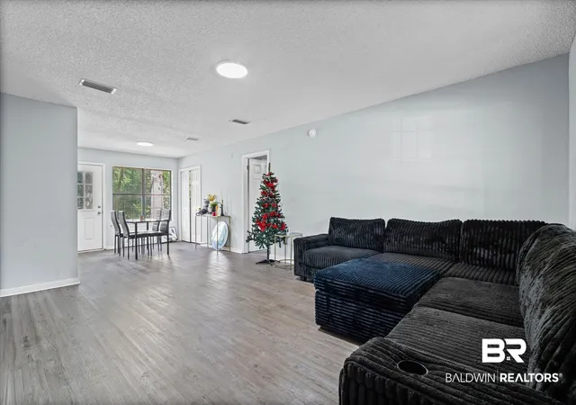 Photo 2 of Single family home for sale at 1469 Mamie Dr, Mobile, AL 36618 | MLS# 408488 | Listing updated on 2026-10-19