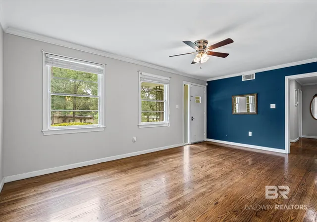 Photo 2 of Single family home for sale at 403 Thornton Pl, Mobile, AL 36609 | MLS# 411846 | Listing updated on 2026-10-12