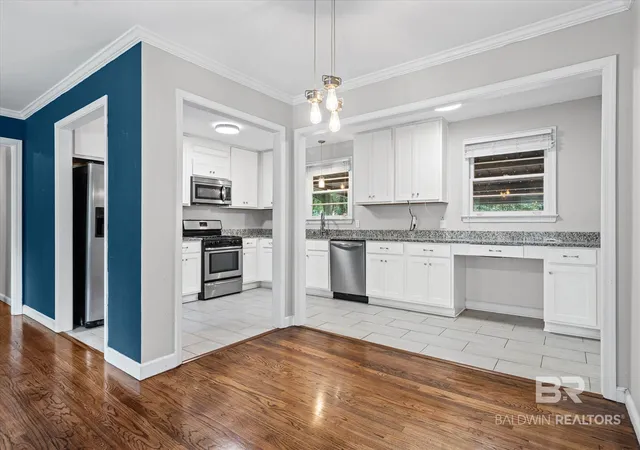 Photo 4 of Single family home for sale at 403 Thornton Pl, Mobile, AL 36609 | MLS# 411846 | Listing updated on 2026-10-12
