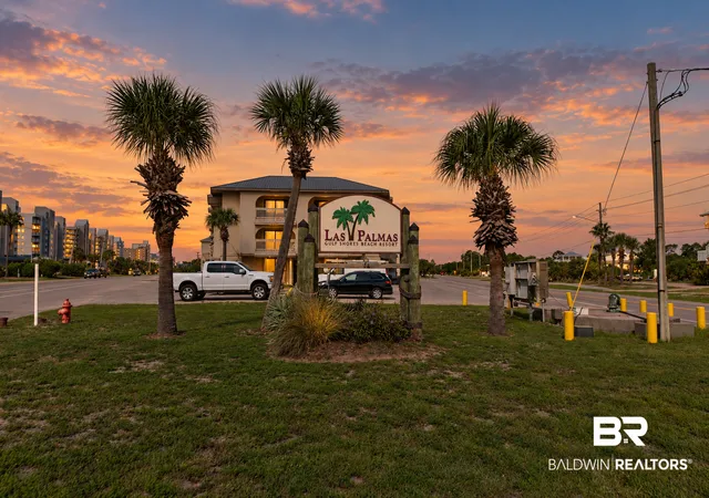 Photo 2 of Townhouse for sale at 930 W Beach Blvd #113, Gulf Shores, AL 36542 | MLS# 410922 | Listing updated on 2026-10-01