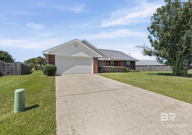 Photo 3 of Single family home for sale at 2519 Oakford Dr, Foley, AL 36535 | MLS# 411117 | Listing updated on 2026-10-27