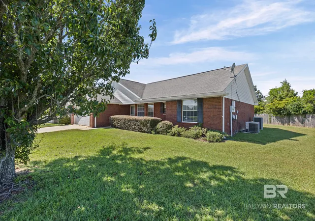 Photo 3 of Single family home for sale at 2519 Oakford Dr, Foley, AL 36535 | MLS# 411117 | Listing updated on 2026-10-27