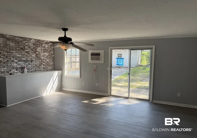 Photo 2 of Single family home for sale at 201 Young St, Brewton, AL 36426 | MLS# 410299 | Listing updated on 2026-09-04