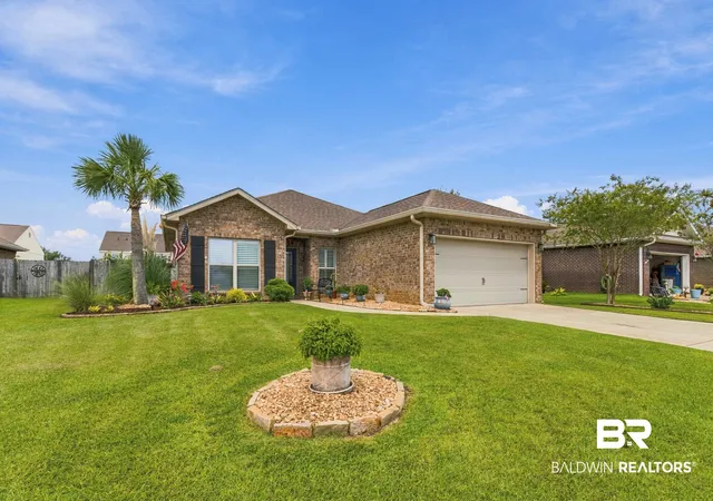 Photo 2 of Single family home for sale at 672 Darley Cir, Gulf Shores, AL 36542 | MLS# 410747 | Listing updated on 2026-09-16