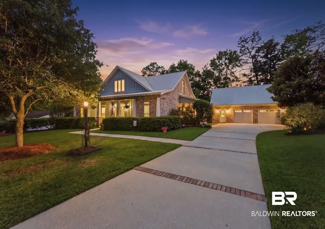 Photo 2 of Single family home for sale at 107 Ronforth St, Fairhope, AL 36532 | MLS# 392982 | Listing updated on 2026-09-26