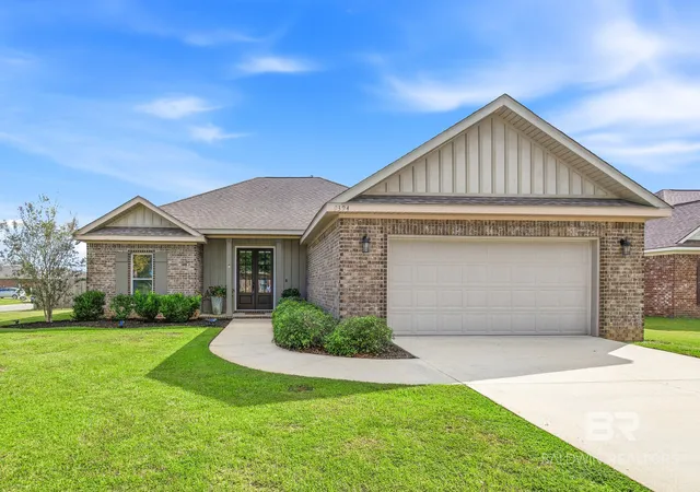 Photo 3 of Single family home for sale at 9394 Clayton Dr, Fairhope, AL 36532 | MLS# 406564 | Listing updated on 2026-10-22