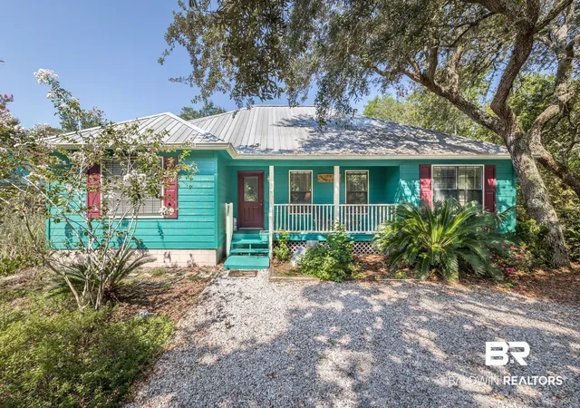 Photo 1 of Single family home for sale at 1861 Bay Breeze Pkwy, Gulf Shores, AL 36542 | MLS# 411189 | Listing updated on 2026-10-16