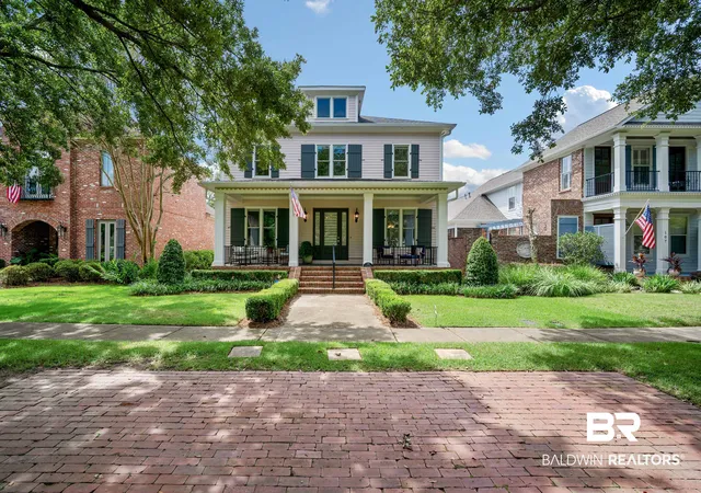 Photo 1 of Single family home for sale at 105 Savannah Sq, Fairhope, AL 36532 | MLS# 407510 | Listing updated on 2026-09-02