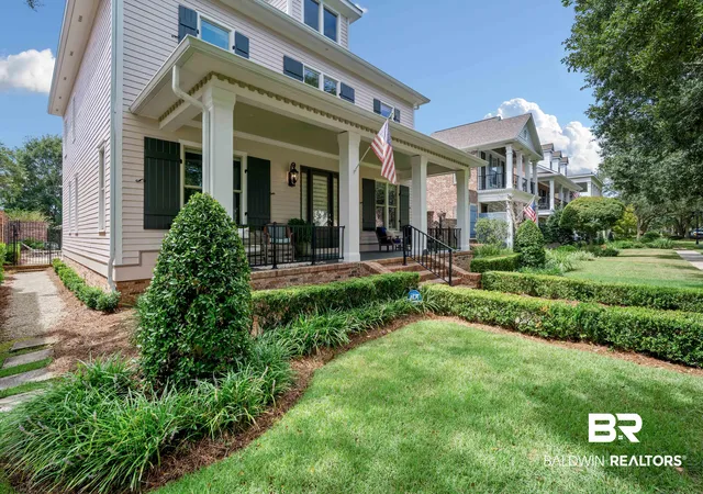 Photo 3 of Single family home for sale at 105 Savannah Sq, Fairhope, AL 36532 | MLS# 407510 | Listing updated on 2026-09-02