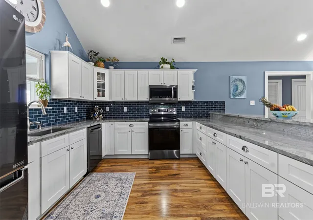 Photo 3 of Single family home for sale at 25577 W Oak Ridge Dr, Orange Beach, AL 36561 | MLS# 411349 | Listing updated on 2026-10-07