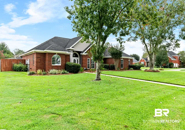 Photo 2 of Sale Pending at 8870 Parliament Cir, Daphne, AL 36526 | MLS# 410287 | Listing updated on 2026-09-15